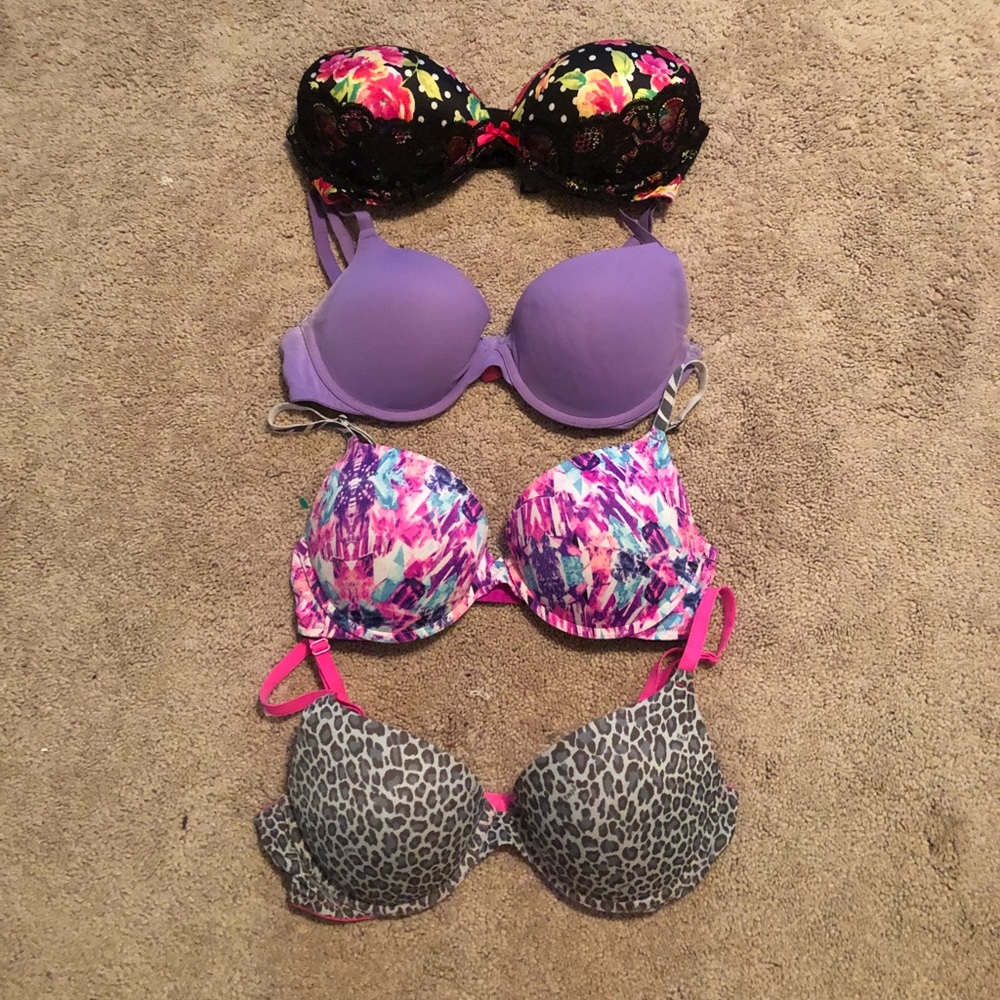 Pink /VS bras 💕